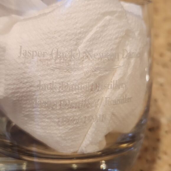 Jack Daniel's Whiskey Glasses Set of 2 - Picture 4 of 5